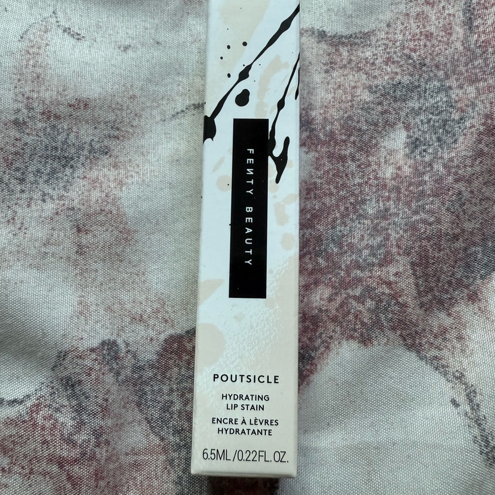 Fenty Beauty Lip Stain - Fuchsia Wife